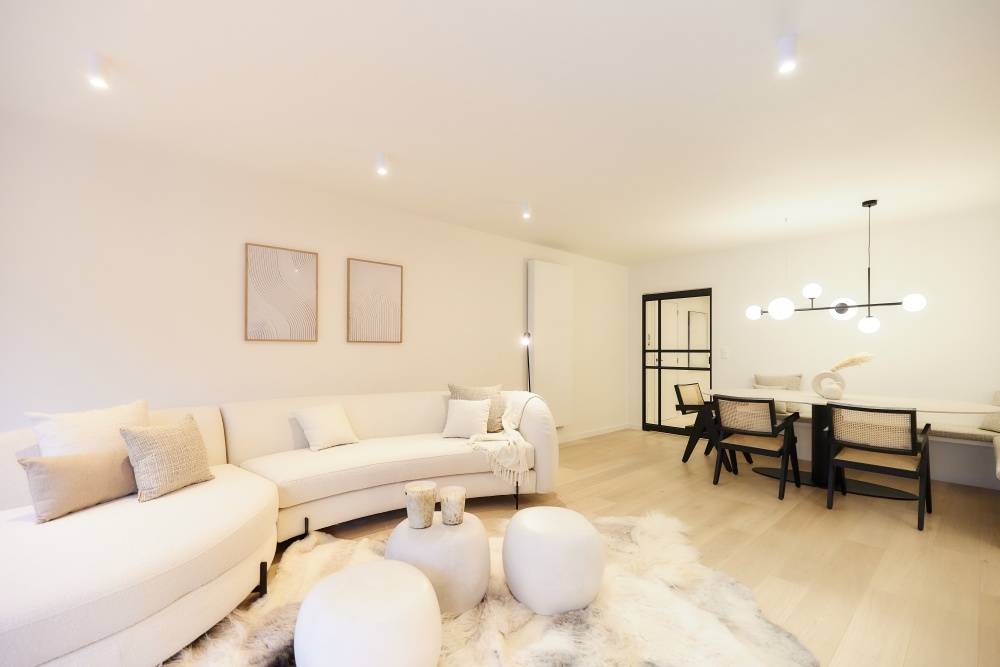 Casa Nova Lifestyle, Casa Nova vastgoedstyling, huur een interieur, luxury staging, huur een interieur pakket met meubelen, verkoopsstyling, brugge staging, vastgoedstyling